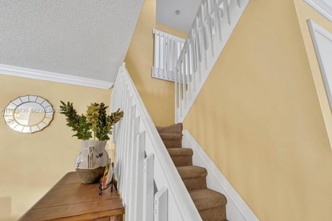 Villa ou maison à vendre à Pembroke Pines, Floride: 3 chambres, 205.87 m2 № 1987297 - photo 16