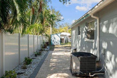 Casa en venta en Gulfport, Florida, 3 dormitorios, 92.07 m2 № 1429519 - foto 29