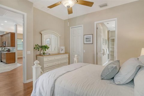 House in Bradenton, Florida 3 bedrooms, 192.59 sq.m. № 1652309 - photo 22