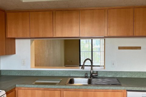 Condominio en alquiler en Tampa, Florida, 2 dormitorios, 94.39 m2 № 1906864 - foto 3