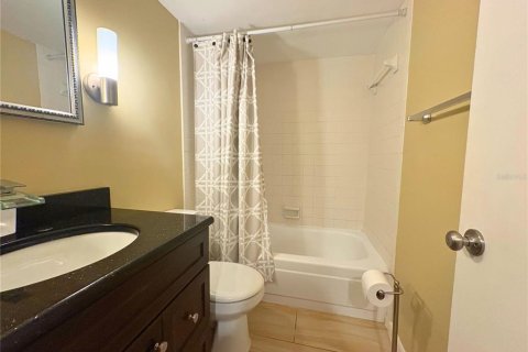 Condominio en alquiler en Tampa, Florida, 2 dormitorios, 94.39 m2 № 1906864 - foto 14