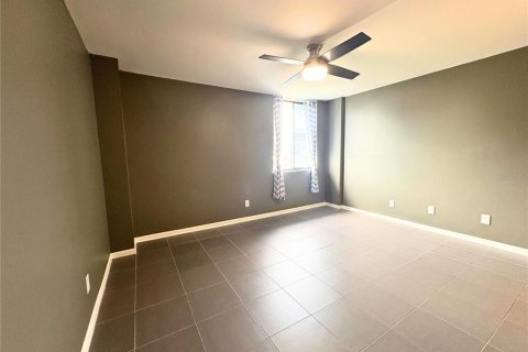Condominio en alquiler en Tampa, Florida, 2 dormitorios, 94.39 m2 № 1906864 - foto 10