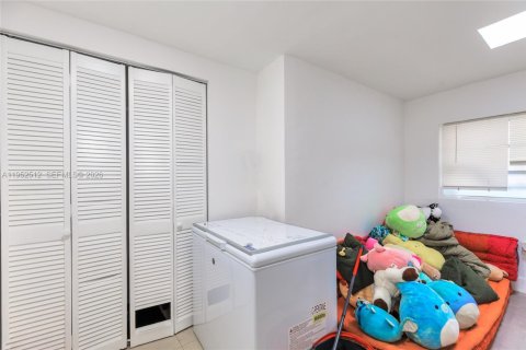 Купить виллу или дом в Майами, Флорида 3 спальни, 155.98м2, № 2006700 - фото 26