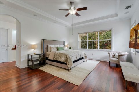 House in Pinecrest, Florida 7 bedrooms, 569.21 sq.m. № 2030518 - photo 20