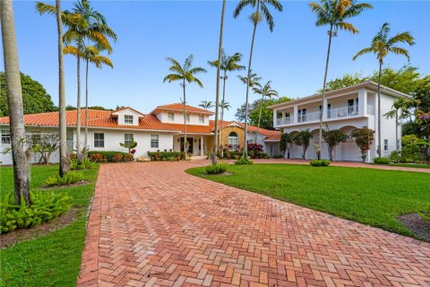 House in Pinecrest, Florida 7 bedrooms, 569.21 sq.m. № 2030518 - photo 2
