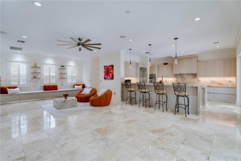 House in Pinecrest, Florida 7 bedrooms, 569.21 sq.m. № 2030518 - photo 17