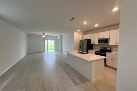 Casa en alquiler en San Antonio, Florida, 5 dormitorios, 221.94 m2 № 1916366 - foto 4