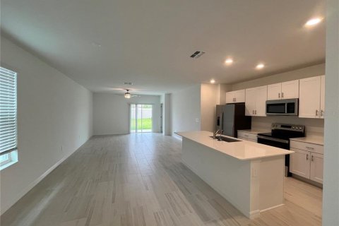 Casa en alquiler en San Antonio, Florida, 5 dormitorios, 221.94 m2 № 1916366 - foto 3