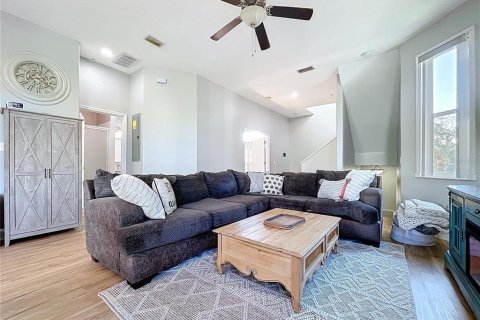 Adosado en venta en Tarpon Springs, Florida, 3 dormitorios, 166.57 m2 № 1853469 - foto 13