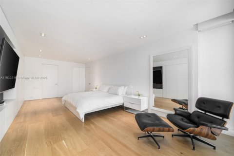 Condo in Key Biscayne, Florida, 2 bedrooms  № 1818344 - photo 21
