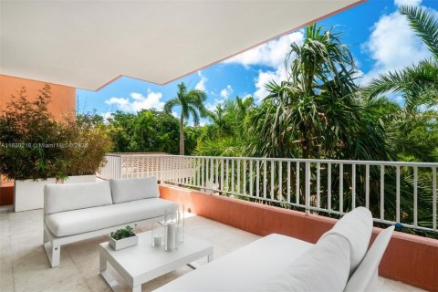 Condo in Key Biscayne, Florida, 2 bedrooms  № 1818344 - photo 30