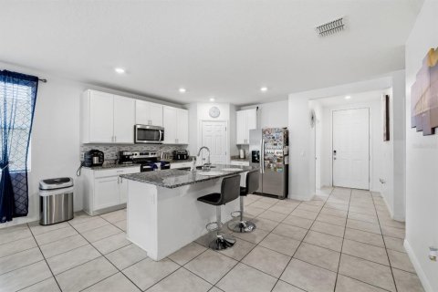 Casa en venta en Haines City, Florida, 3 dormitorios, 161.09 m2 № 2236775 - foto 2