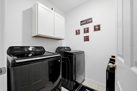 Casa en venta en Haines City, Florida, 3 dormitorios, 161.09 m2 № 2236775 - foto 25