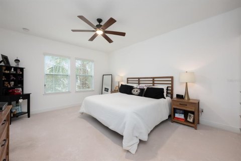 Townhouse in Windermere, Florida 3 bedrooms, 175.68 sq.m. № 2150769 - photo 11