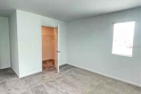 Villa ou maison à louer à Davenport, Floride: 5 chambres, 220.18 m2 № 2119130 - photo 13