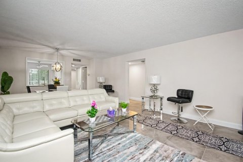 Copropriété à vendre à Delray Beach, Floride: 2 chambres, 113.34 m2 № 2176758 - photo 14
