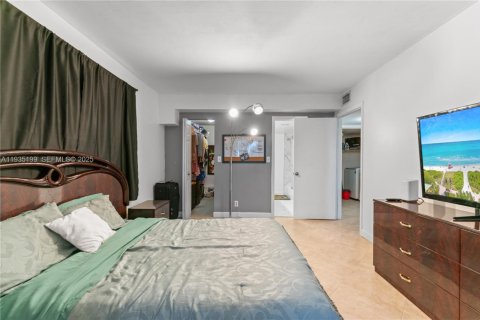Condominio en venta en Oakland Park, Florida, 2 dormitorios, 107.77 m2 № 1993355 - foto 8