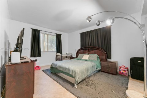 Condominio en venta en Oakland Park, Florida, 2 dormitorios, 107.77 m2 № 1993355 - foto 9