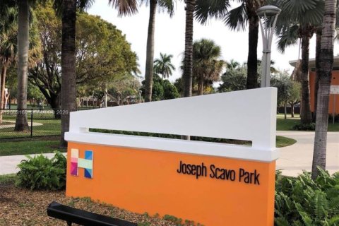 Купить кондоминиум в Халландейл-Бич, Флорида 2 спальни, 112.41м2, № 2066525 - фото 27