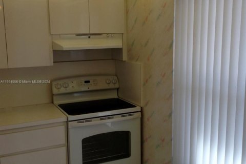 Copropriété à vendre à Tamarac, Floride: 1 chambre, 61.32 m2 № 1963443 - photo 2