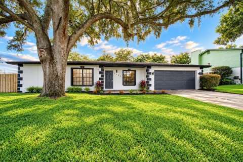 Casa en Temple Terrace, Florida 5 dormitorios, 171.22 m2 № 2364463