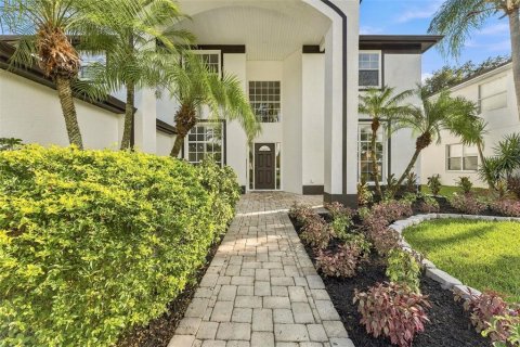 Villa ou maison à vendre à Tampa, Floride: 4 chambres, 329.62 m2 № 2407036 - photo 5
