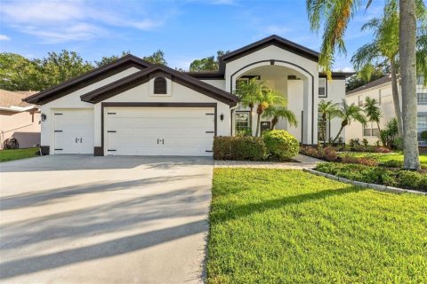 Villa ou maison à vendre à Tampa, Floride: 4 chambres, 329.62 m2 № 2407036 - photo 4
