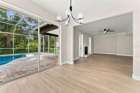 Villa ou maison à vendre à Tampa, Floride: 4 chambres, 329.62 m2 № 2407036 - photo 23