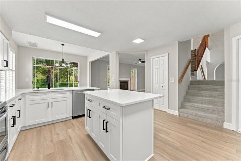 Villa ou maison à vendre à Tampa, Floride: 4 chambres, 329.62 m2 № 2407036 - photo 19