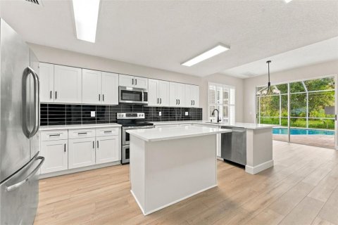 Villa ou maison à vendre à Tampa, Floride: 4 chambres, 329.62 m2 № 2407036 - photo 14