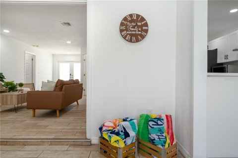 Casa en alquiler en Sarasota, Florida, 3 dormitorios, 184.78 m2 № 230160 - foto 23