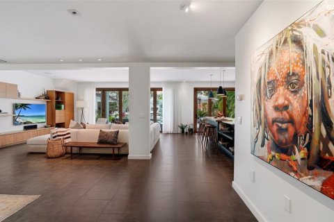House in Sarasota, Florida 4 bedrooms, 315.4 sq.m. № 2102479 - photo 7