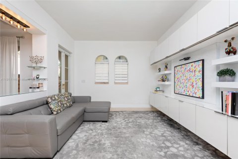 Townhouse in Aventura, Florida 3 bedrooms, 177.44 sq.m. № 1966976 - photo 10