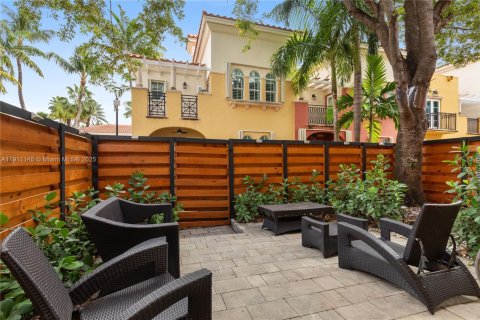 Townhouse in Aventura, Florida 3 bedrooms, 177.44 sq.m. № 1966976 - photo 22
