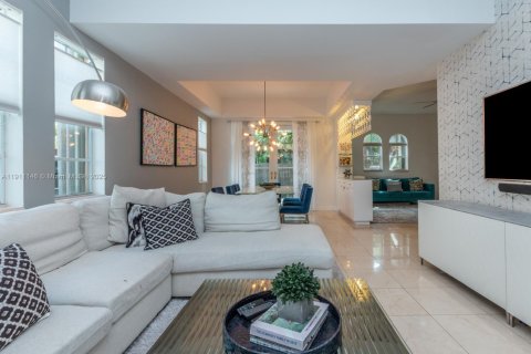 Townhouse in Aventura, Florida 3 bedrooms, 177.44 sq.m. № 1966976 - photo 2