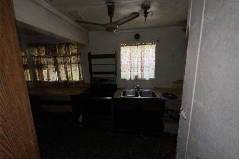 House in Saint Petersburg, Florida 2 bedrooms, 54.63 sq.m. № 1837423 - photo 5