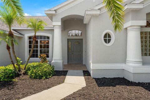 Casa en venta en Melbourne, Florida, 4 dormitorios, 224.27 m2 № 1916408 - foto 5