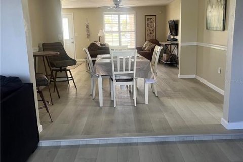 Copropriété à vendre à Englewood, Floride: 3 chambres, 185.8 m2 № 1907178 - photo 5