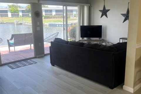 Copropriété à vendre à Englewood, Floride: 3 chambres, 185.8 m2 № 1907178 - photo 4