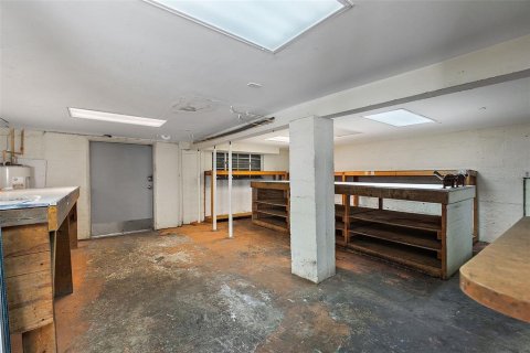 Commercial property in Saint Petersburg, Florida 226.22 sq.m. № 1519930 - photo 17