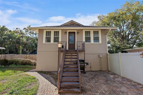 Commercial property in Saint Petersburg, Florida 226.22 sq.m. № 1519930 - photo 6