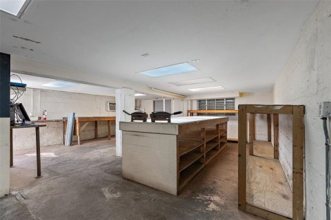 Commercial property in Saint Petersburg, Florida 226.22 sq.m. № 1519930 - photo 18