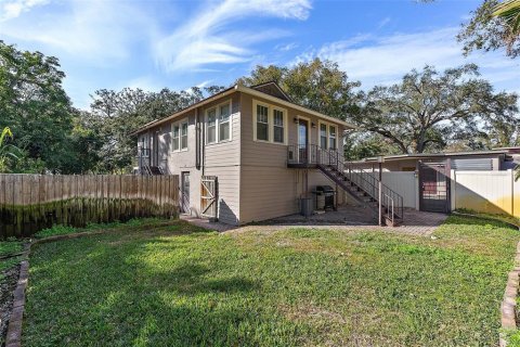 Commercial property in Saint Petersburg, Florida 226.22 sq.m. № 1519930 - photo 5
