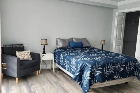 Condominio en alquiler en Miami, Florida, 2 dormitorios, 83.43 m2 № 1989608 - foto 20