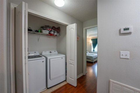 Townhouse in Orlando, Florida 3 bedrooms, 165.18 sq.m. № 2280137 - photo 28