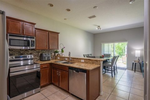 Townhouse in Orlando, Florida 3 bedrooms, 165.18 sq.m. № 2280137 - photo 15