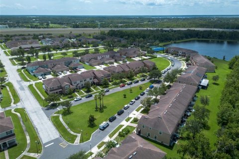 Townhouse in Orlando, Florida 3 bedrooms, 165.18 sq.m. № 2280137 - photo 5