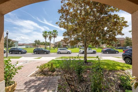 Townhouse in Orlando, Florida 3 bedrooms, 165.18 sq.m. № 2280137 - photo 10