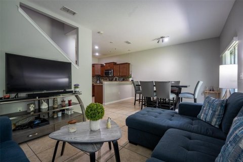 Townhouse in Orlando, Florida 3 bedrooms, 165.18 sq.m. № 2280137 - photo 23