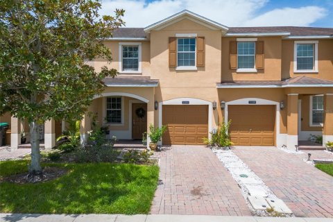 Townhouse in Orlando, Florida 3 bedrooms, 165.18 sq.m. № 2280137